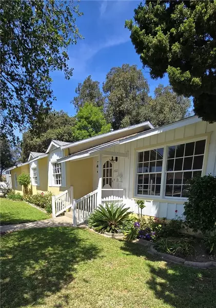 1922 Meriday Lane, Santa Ana, CA 92706