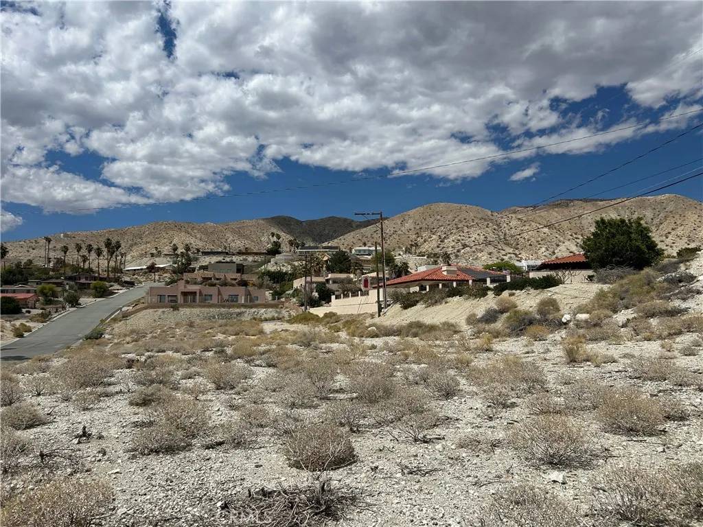 12 Spruce, Desert Hot Springs, CA 92240