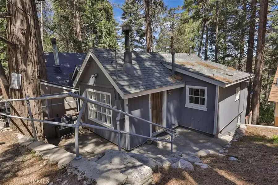 25616 Hi Lane, Twin Peaks, CA 92391
