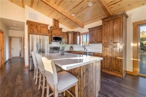 Sugarloaf, CA 92386,223 Dixie Lee Lane Lane