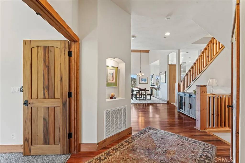 Lake Arrowhead, CA 92352,1305 Montreal Drive