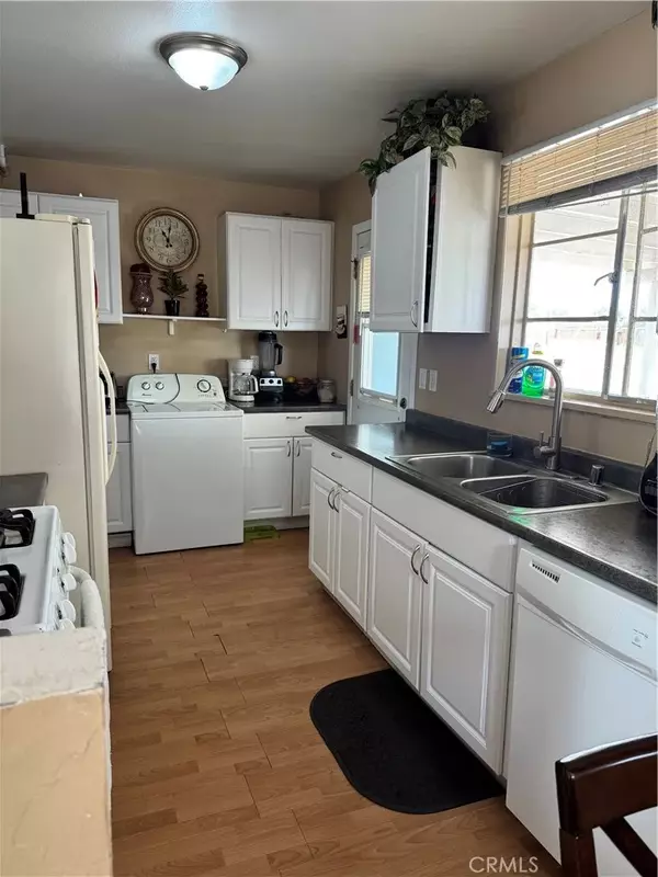 Victorville, CA 92395,15059 Del Rey Drive