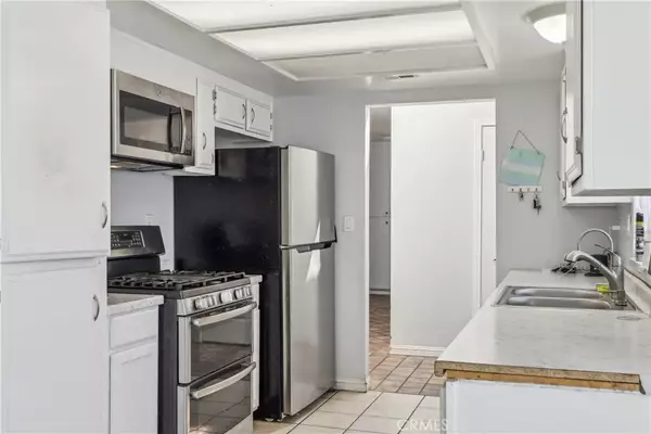 Apple Valley, CA 92307,14544 Jelan Avenue