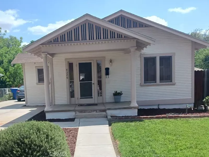 4326 Edgewood Place, Riverside, CA 92506