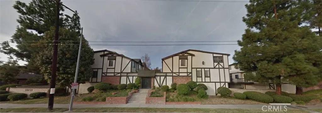 Winnetka, CA 91306,20737 Roscoe Boulevard #301