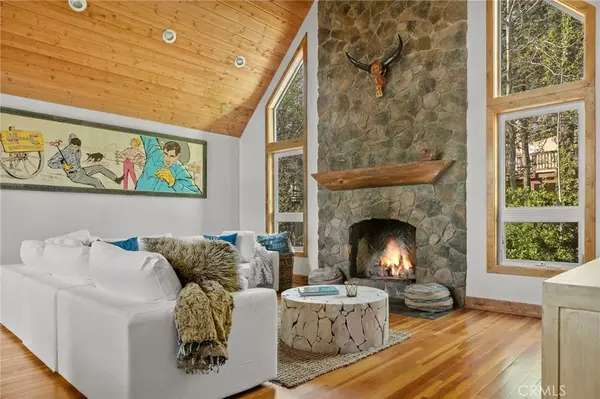 346 Bel Air Drive, Lake Arrowhead, CA 92352