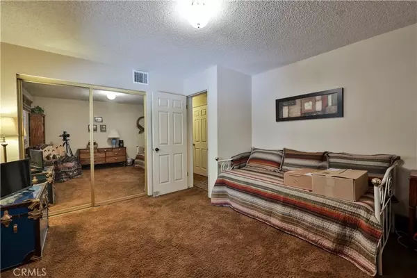 Crestline, CA 92325,22972 Valley View Drive