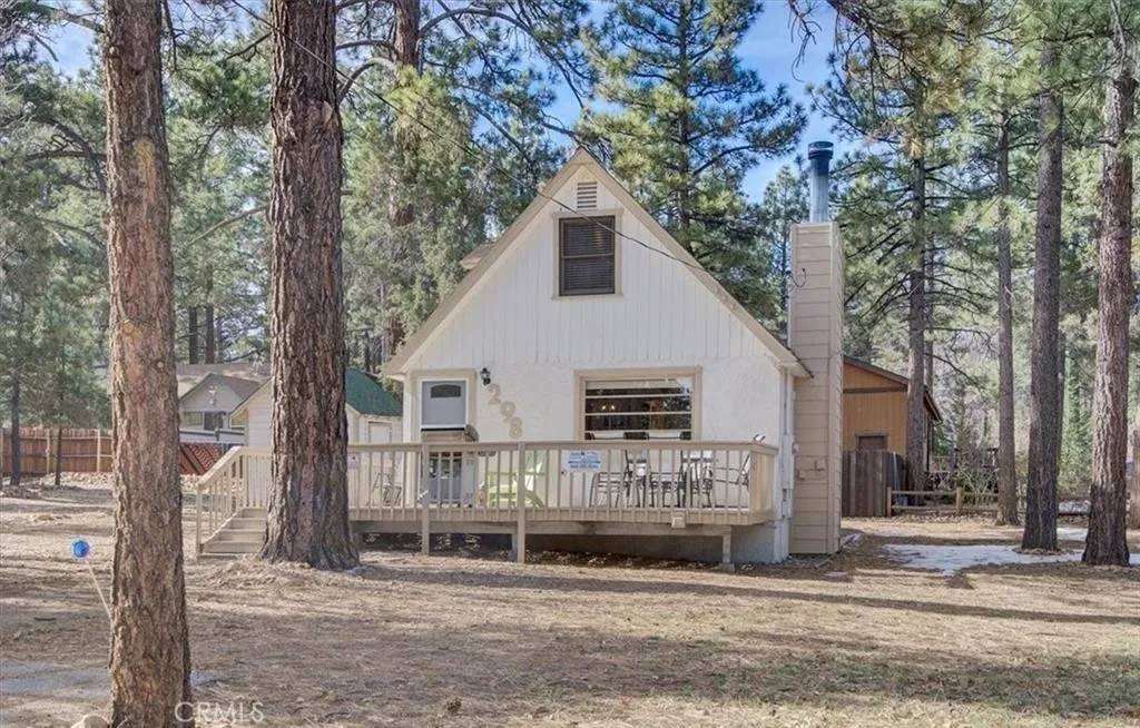 298 Maple Lane, Sugarloaf, CA 92386
