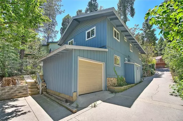 771 Woodland Road, Crestline, CA 92325
