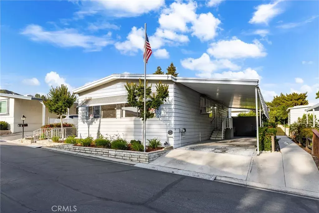 Highland, CA 92346,3850 Atlantic #60
