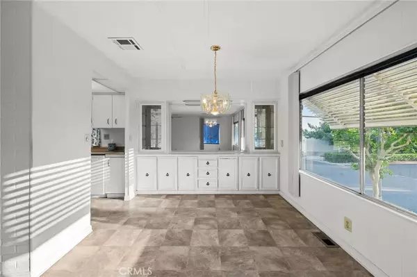 Highland, CA 92346,3850 Atlantic #60