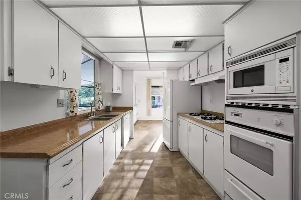 Highland, CA 92346,3850 Atlantic #60