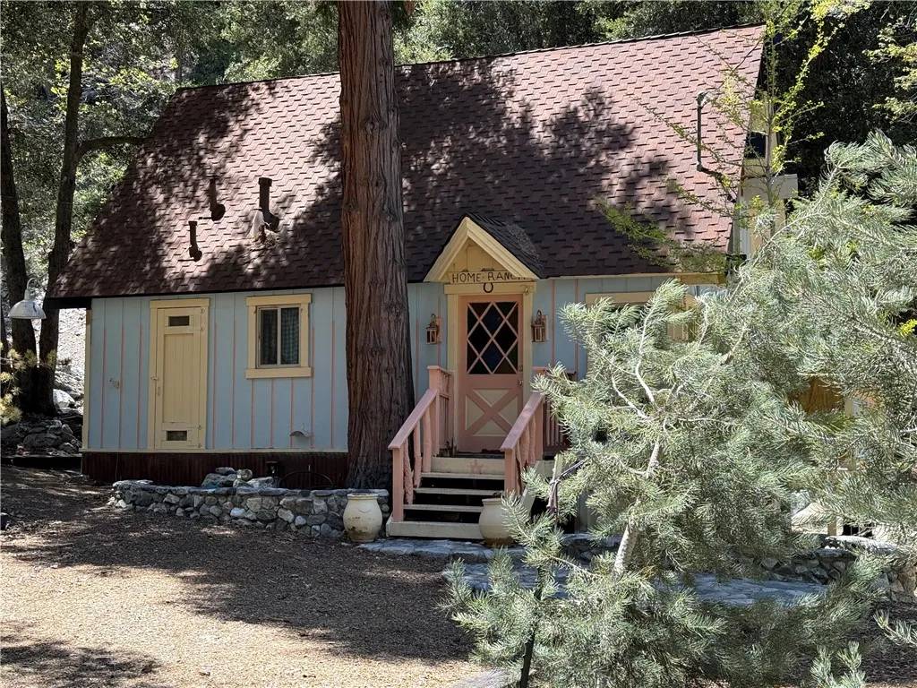 9410 Canyon Drive, Forest Falls, CA 92339