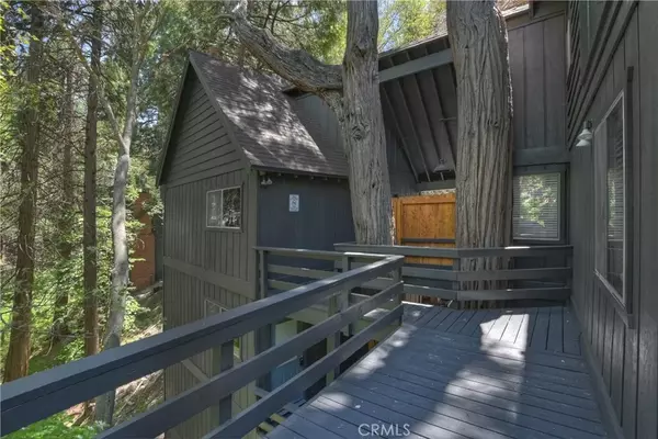 Lake Arrowhead, CA 92352,309 Golden Lane