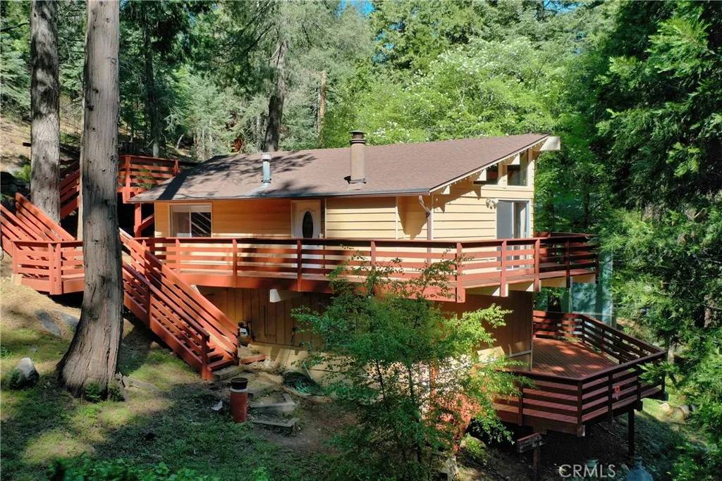 26258 Lake Forest Drive, Twin Peaks, CA 92391