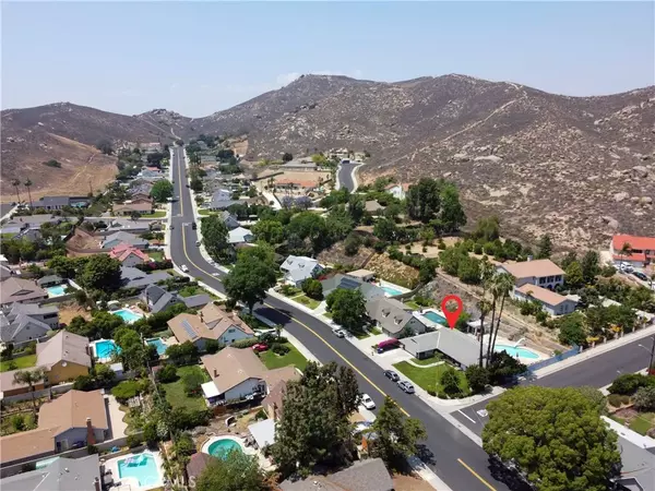 Riverside, CA 92505,5541 Peacock Lane