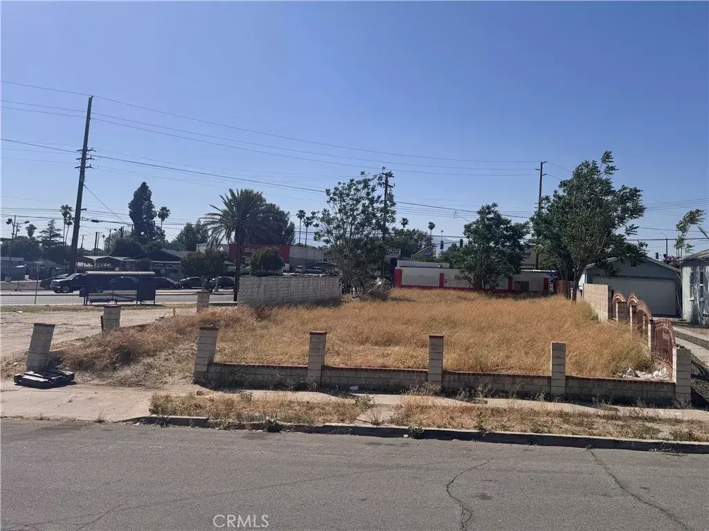 Colton, CA 92324,815 Orange Grove
