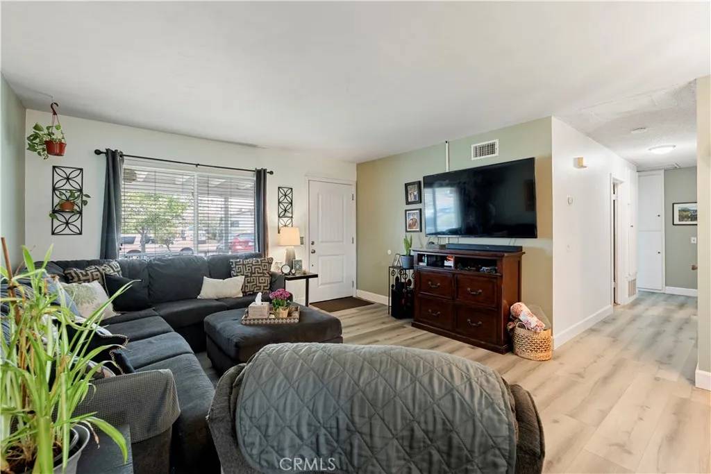 Rialto, CA 92376,165 N Joyce Avenue