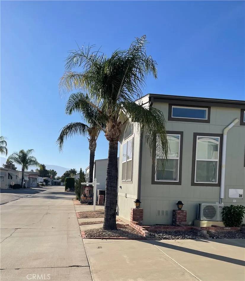 San Jacinto, CA 92583,910 Deerwood Drive