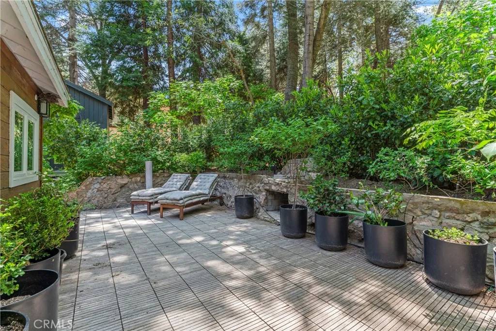 Lake Arrowhead, CA 92352,609 Millburn Road