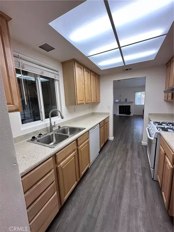 Fontana, CA 92336,15677 Barbee Street