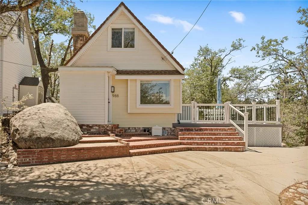 988 Inspiration Drive, Lake Arrowhead, CA 92326