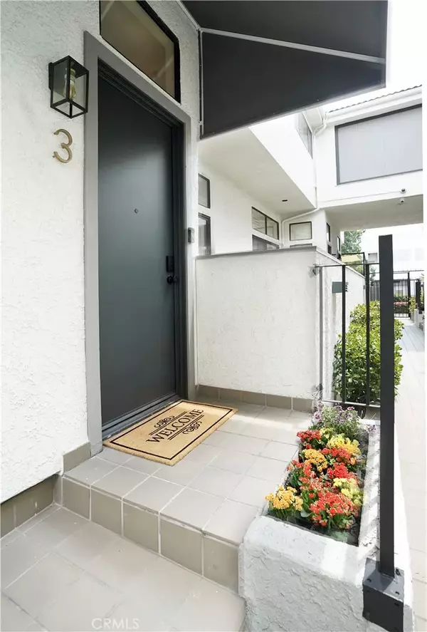 Sherman Oaks, CA 91423,14025 Riverside Drive #3