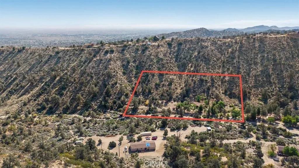 Wrightwood, CA 92397,7965 Sand Canyon Road