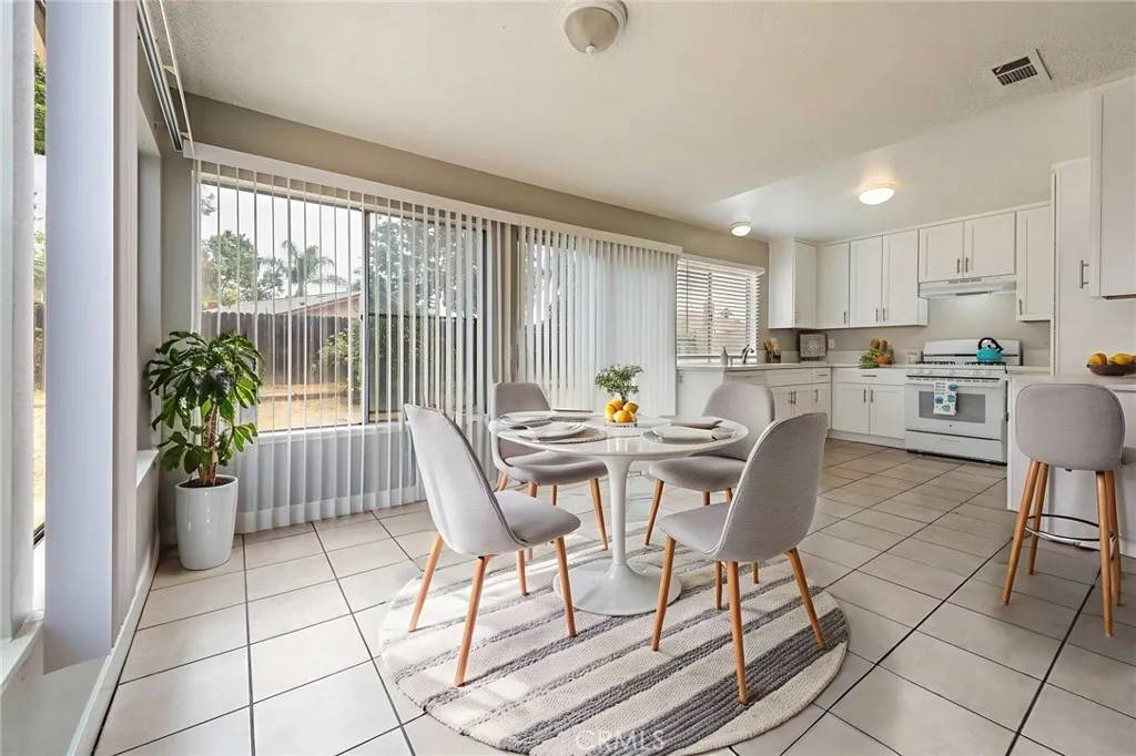 Riverside, CA 92503,4465 Turnbull Road