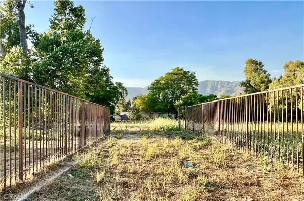 San Bernardino, CA 92407,1040 W 48th