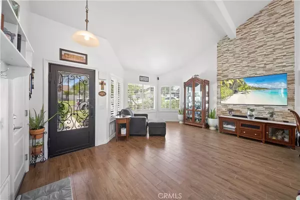 Corona, CA 92878,938 Amherst Street