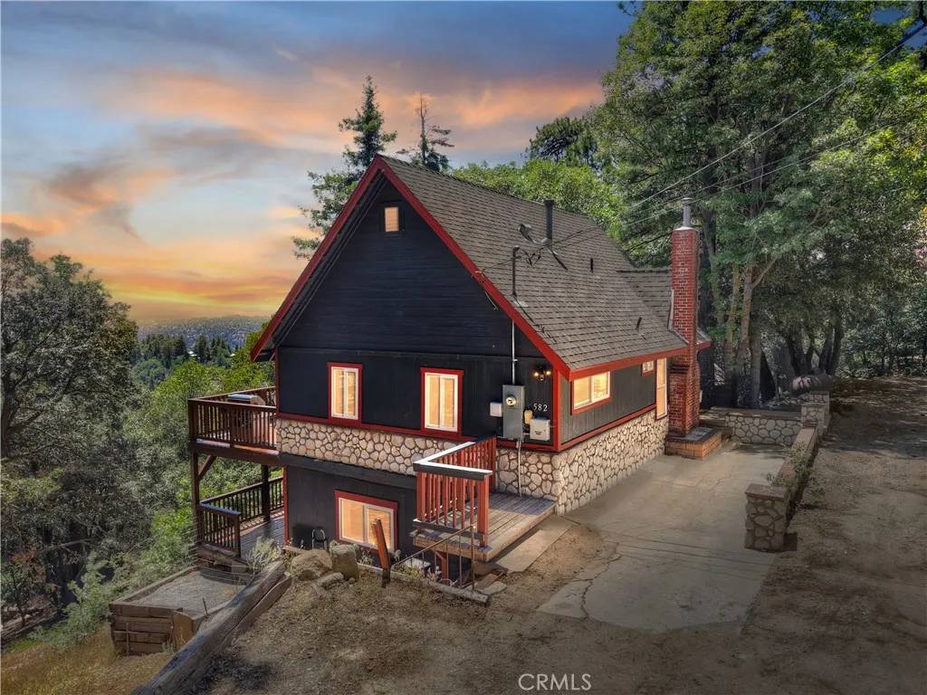 Twin Peaks, CA 92391,582 Sunset View Road