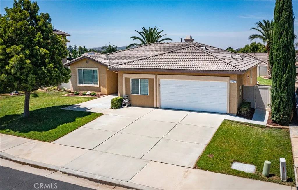Beaumont, CA 92223,707 Brookside Lane
