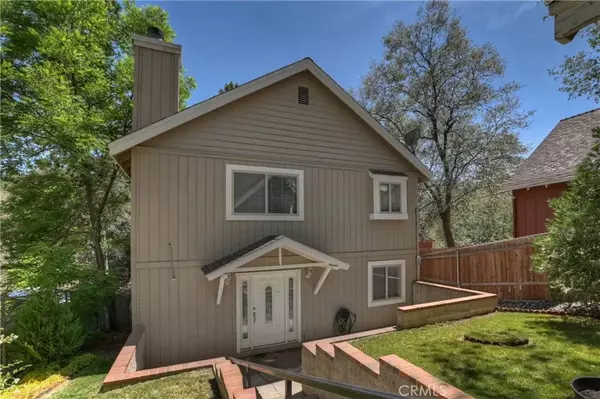 23739 Hillside Drive, Crestline, CA 92325