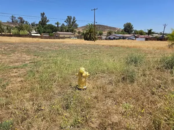Lake Elsinore, CA 92530,0 McBride