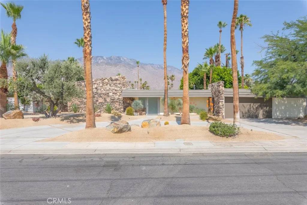 Palm Springs, CA 92262,385 N Juanita Drive