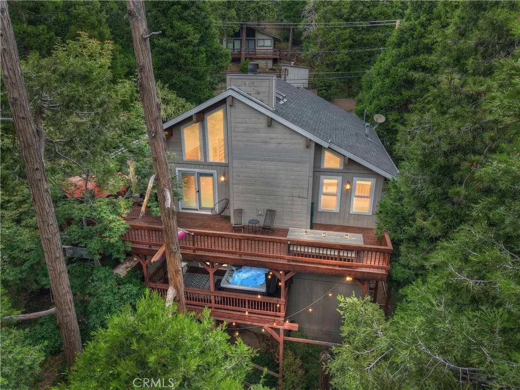 24586 Horst Drive, Crestline, CA 92325