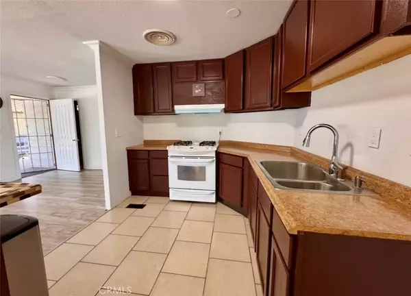 Grand Terrace, CA 92313,22111 Newport #79