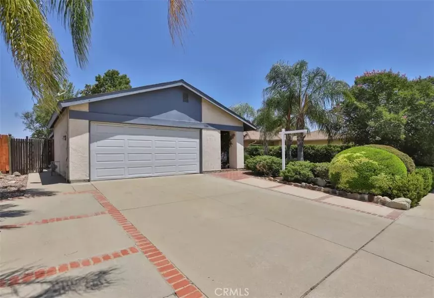 134 N Woodlake Street, Lake Elsinore, CA 92530