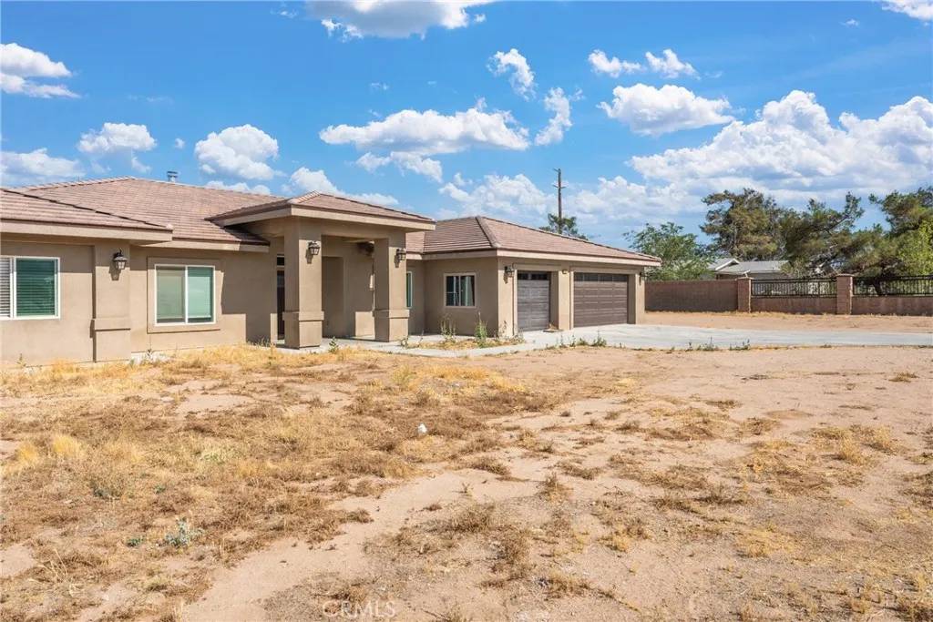 Hesperia, CA 92345,9121 6th Avenue