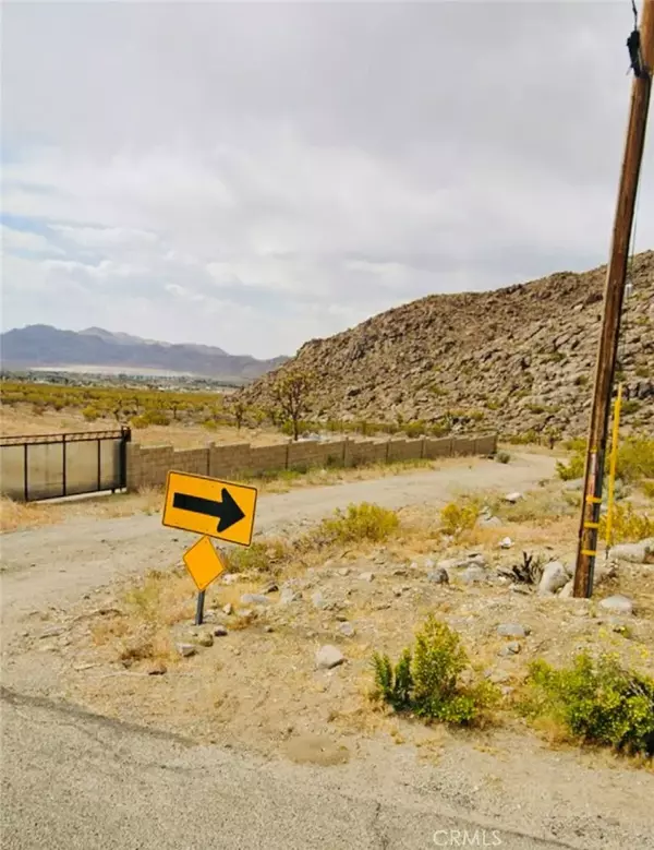 Lucerne Valley, CA 92356,32042 Zircon