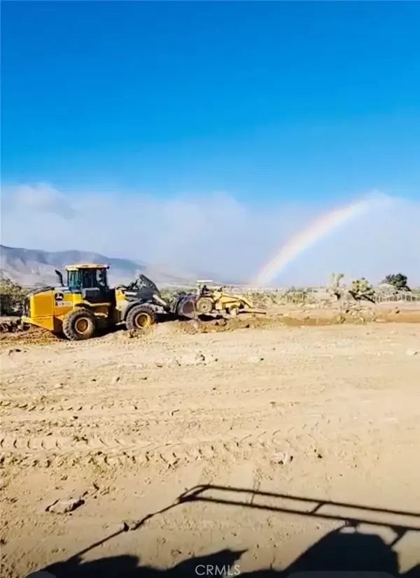 Lucerne Valley, CA 92356,32042 Zircon