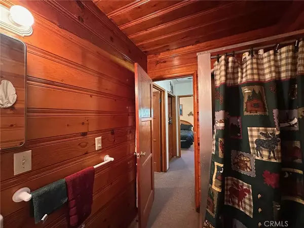 Angelus Oaks, CA 92305,6005 Maries