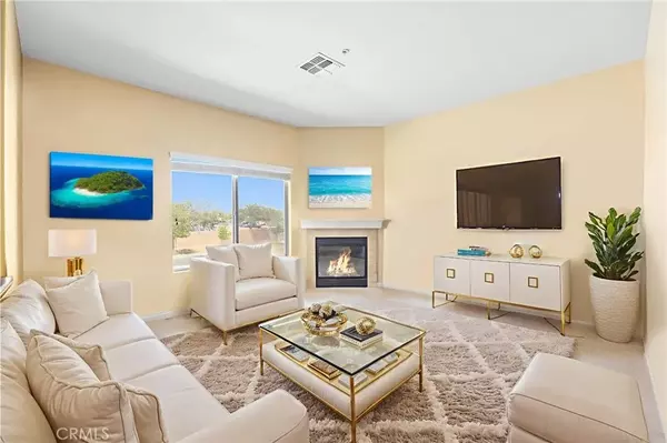 2802 Green River Road #101, Corona, CA 92882