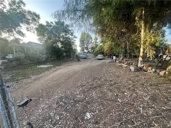 Perris, CA 92570,21580 Lane
