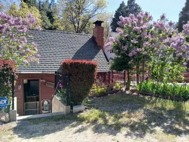 Crestline, CA 92325,23683 Manzanita Drive