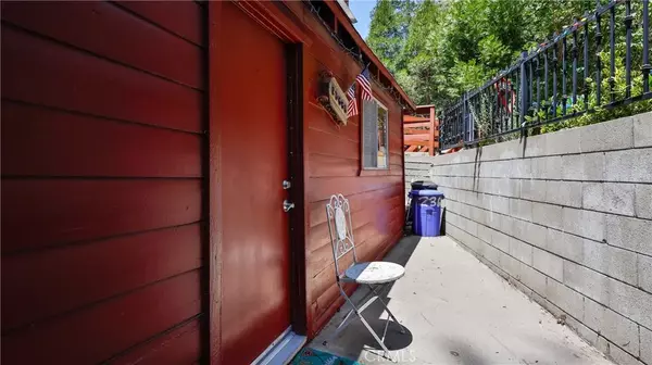 Crestline, CA 92325,23683 Manzanita Drive