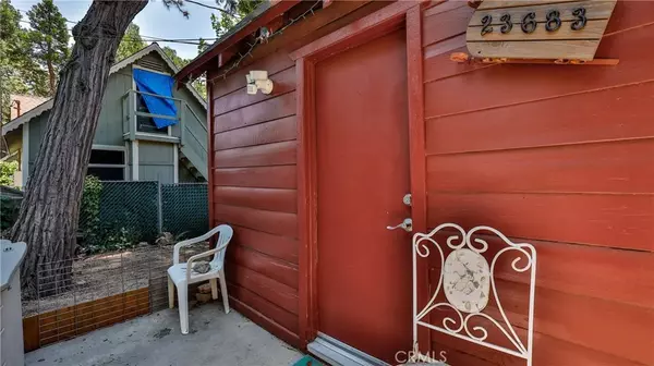 Crestline, CA 92325,23683 Manzanita Drive