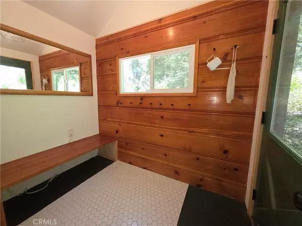 Lake Arrowhead, CA 92352,606 Crest Estates Drive