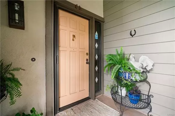 Irvine, CA 92612,17 Verde #23
